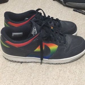 Nike Dunk SB Rainbow Edition
